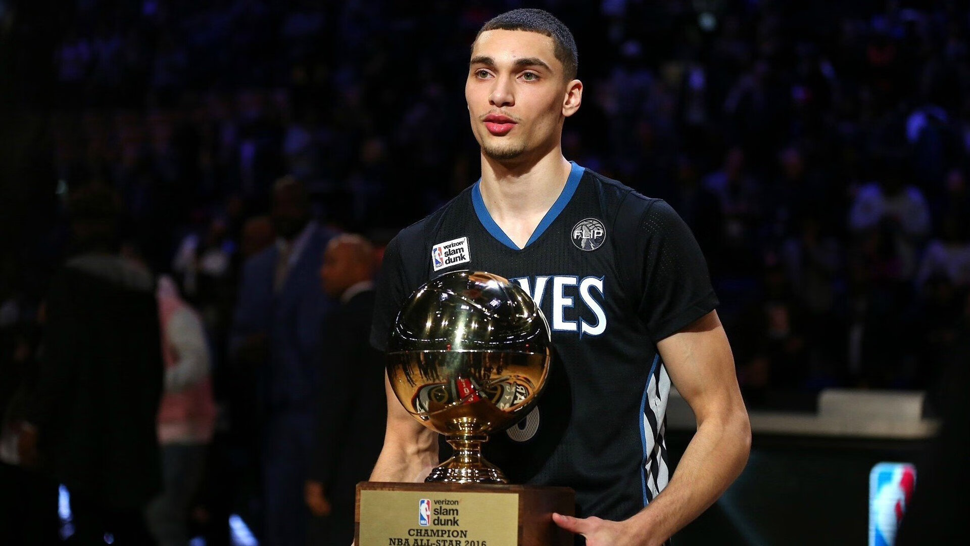 开云体育官网-当维京战吼遇见狂想曲,跨越时空的体育英雄叙事